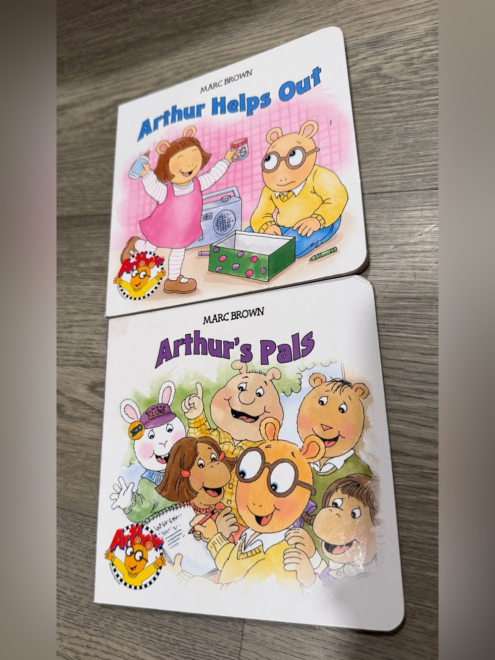 2 Arthur Board Books: Arthur Helps Out & Arthur's Pals by Marc Brown